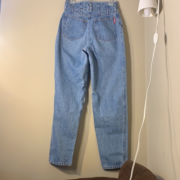 Union Bay High Waisted Vintage Mom Jeans - Picture 11 of 14